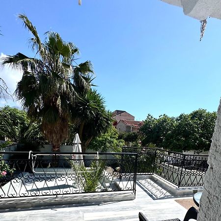 Mani Spot Hotel Areopoli Eksteriør billede