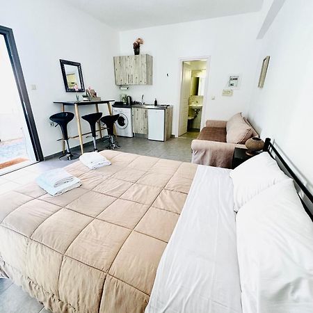Mani Spot Hotel Areopoli Eksteriør billede