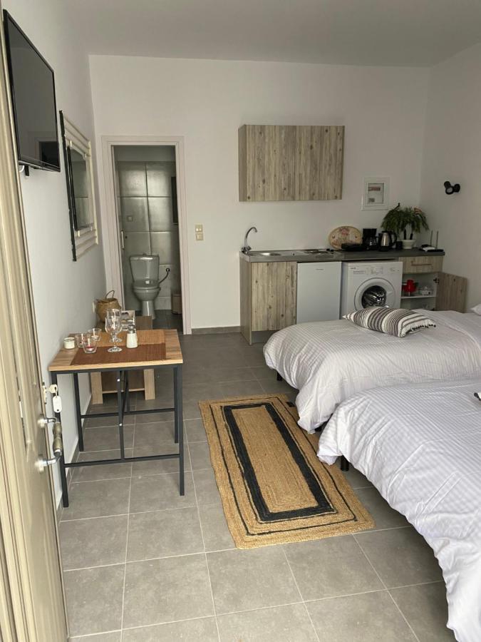 Mani Spot Hotel Areopoli Eksteriør billede