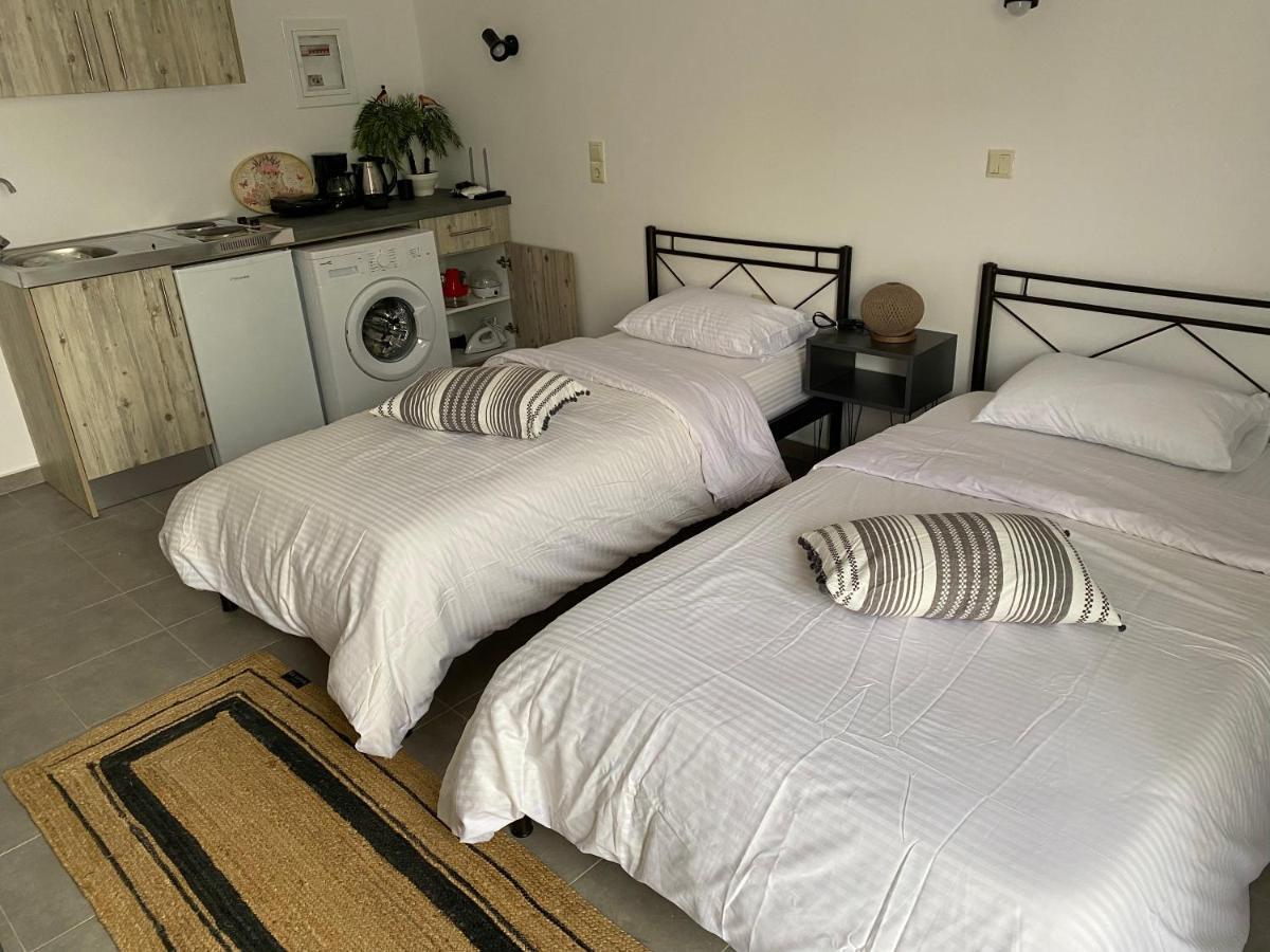 Mani Spot Hotel Areopoli Eksteriør billede