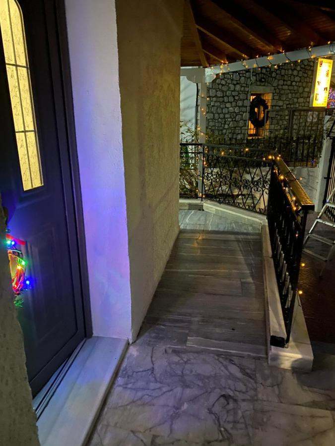 Mani Spot Hotel Areopoli Eksteriør billede