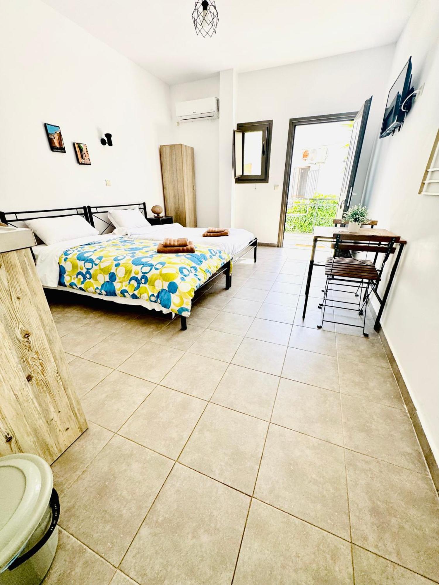 Mani Spot Hotel Areopoli Eksteriør billede