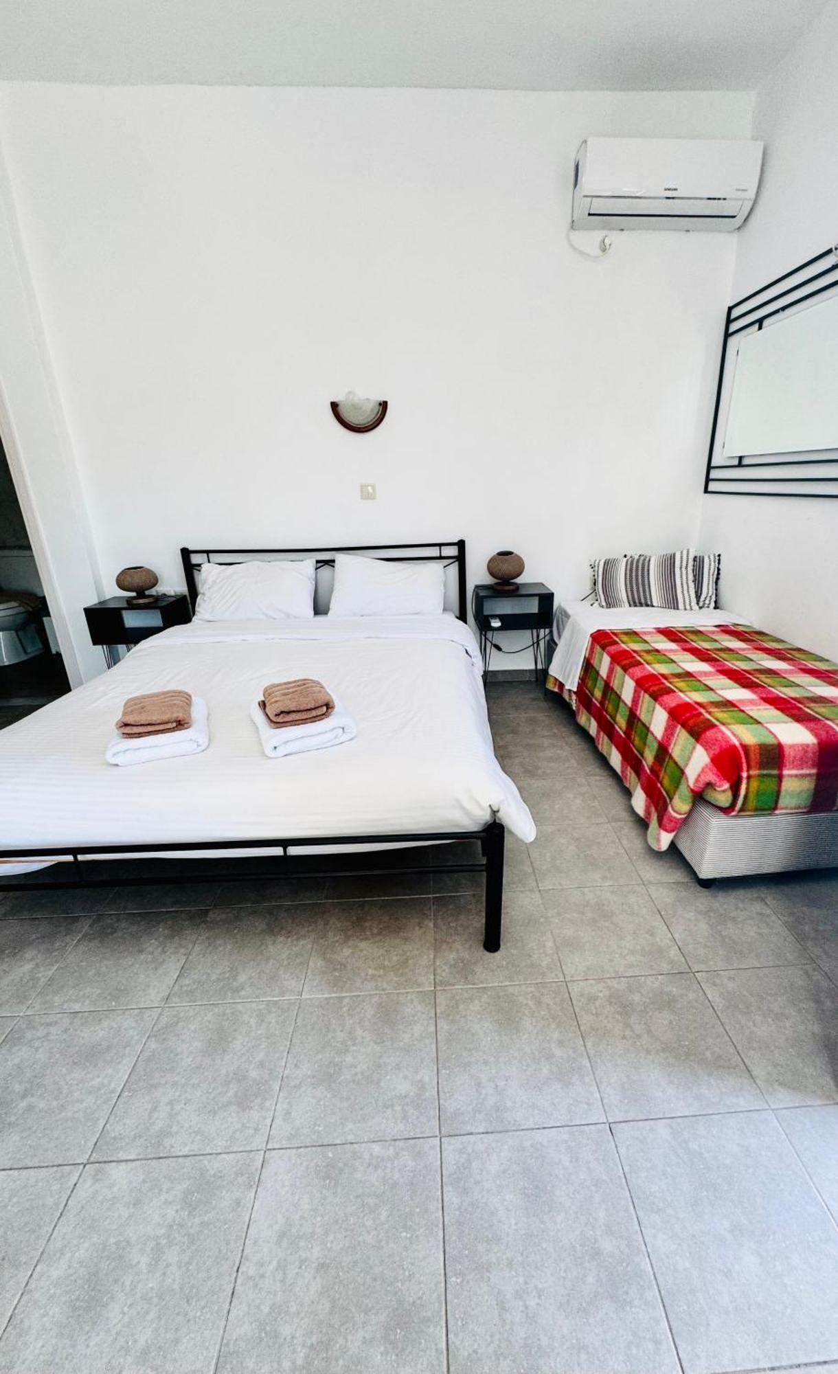 Mani Spot Hotel Areopoli Eksteriør billede